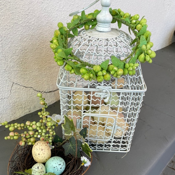 White metal decorative birdcage - lovely accent item for home, patio or garden - Picture 2 of 13
